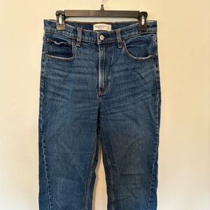 Abercrombie & Fitch Ultra High Rise 90’s Straight Jean